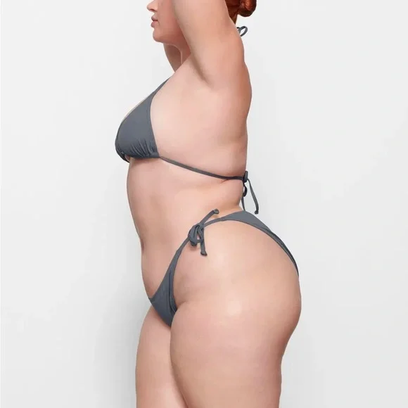 Skims signature swim triangle top - Picture 2 of 4